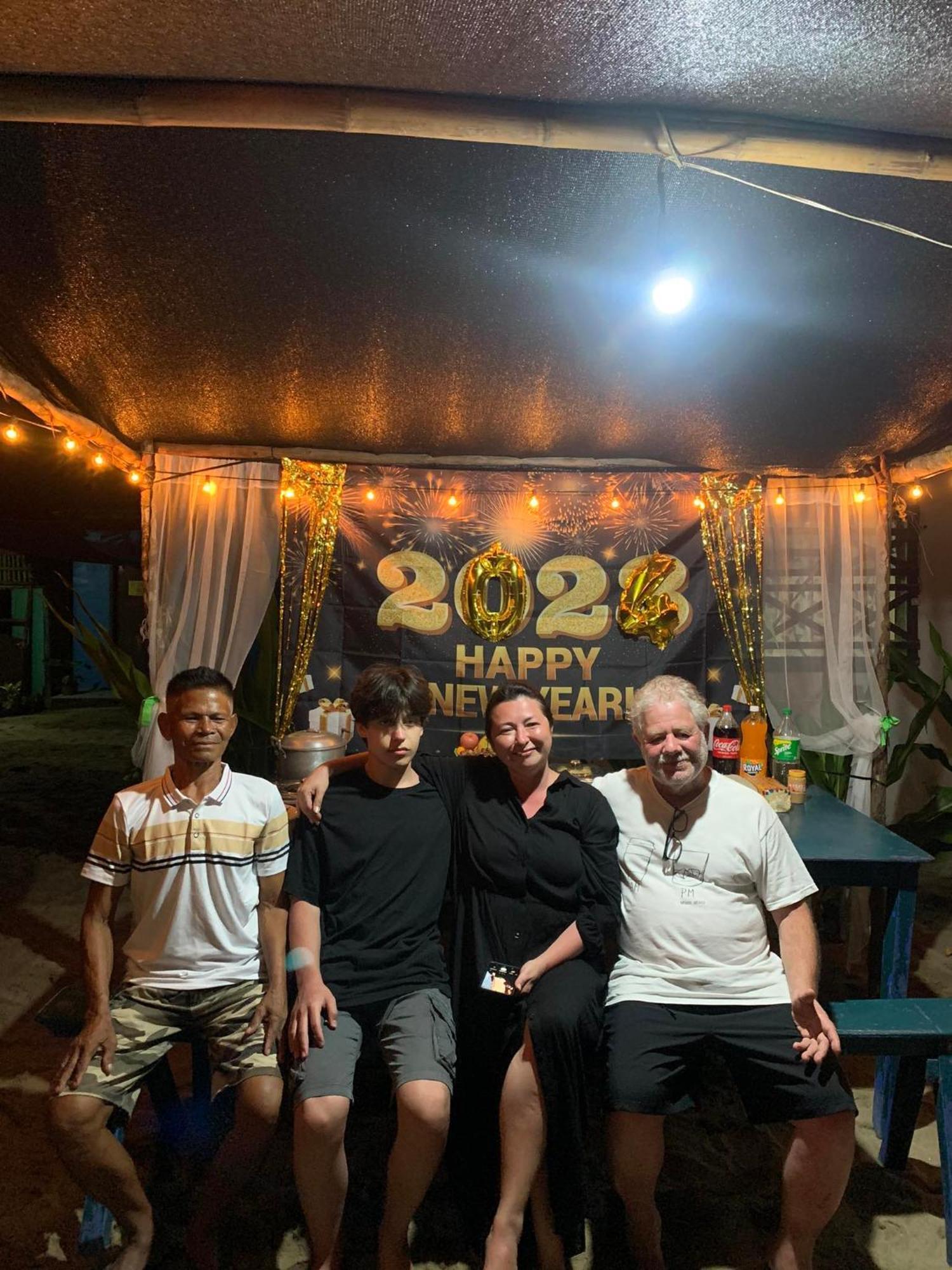 Shalom Camp 호텔 엘니도 외부 사진
